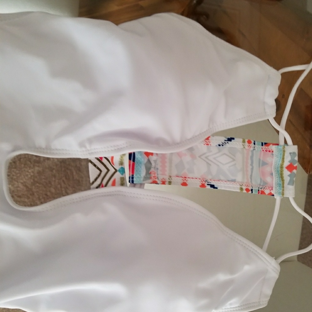 Bathing suit - Picture 4 of 6