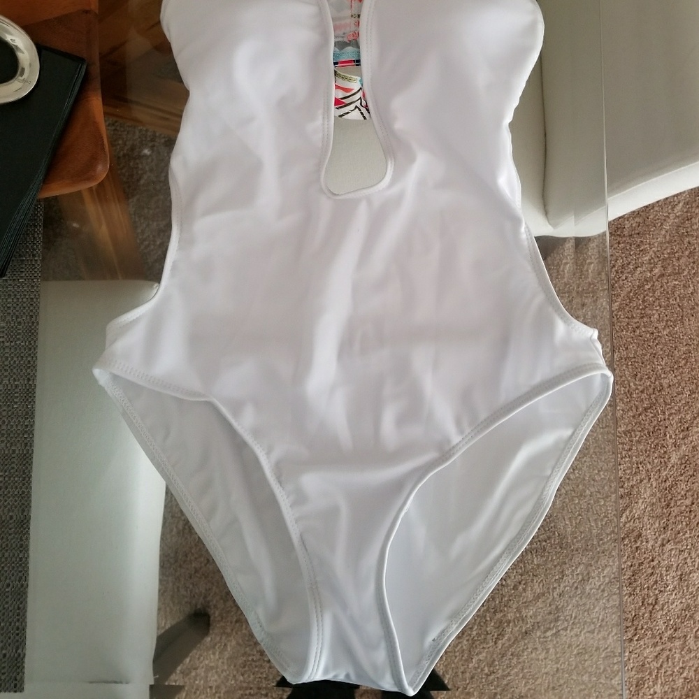 Bathing suit - Picture 5 of 6