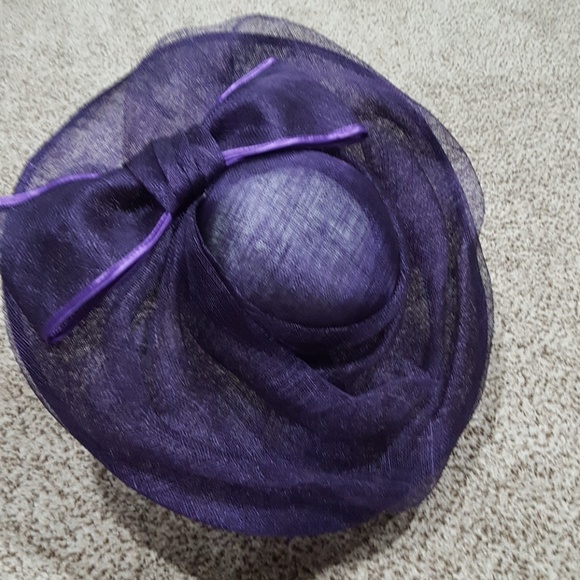 Plum Large Bow Hat - Picture 2 of 3