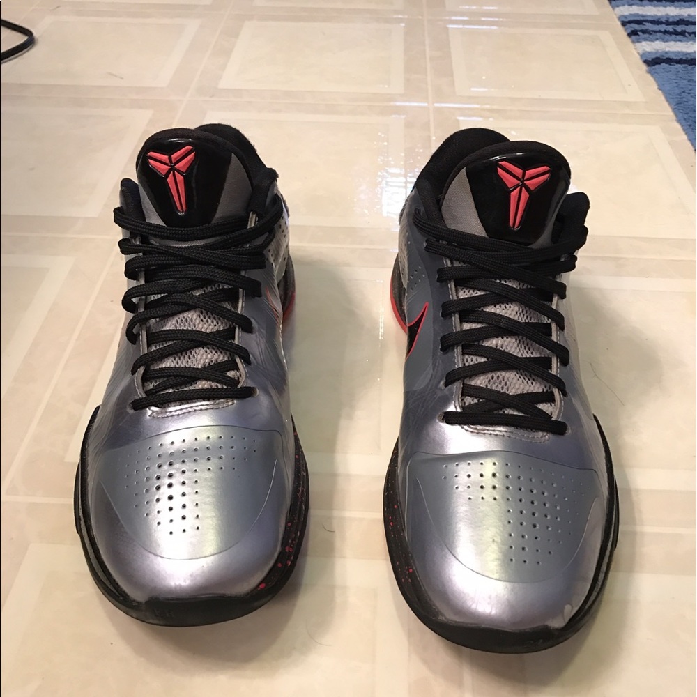 Kobe 5 wolf gray