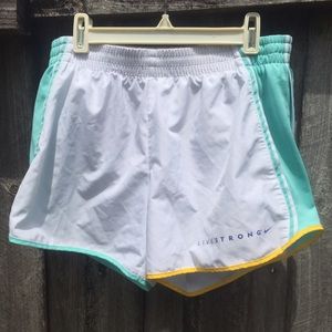 Tempo Nike live strong shorts