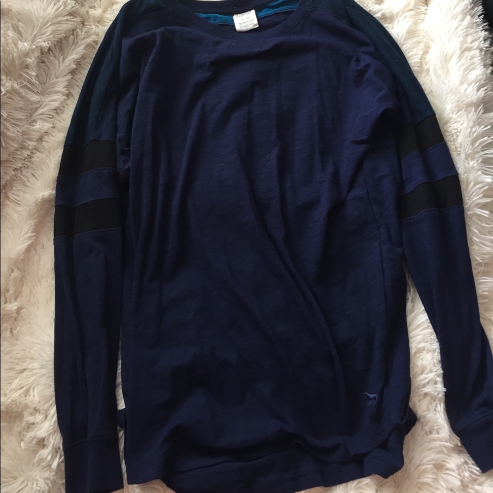 PINK oversized long sleeve tee. Size M