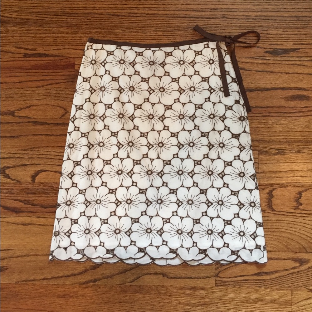 Lightweight brown and white skirt