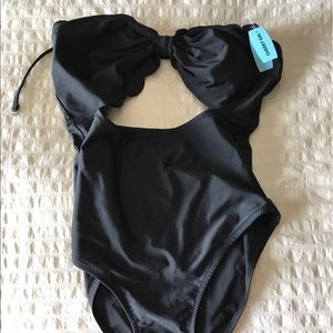 Two NWT cupshe bathing suits