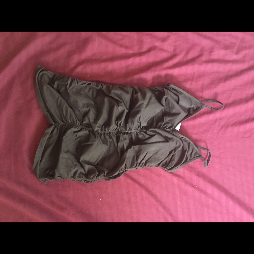 Bcbg Maxazria brown stretchy tank top w/ runching