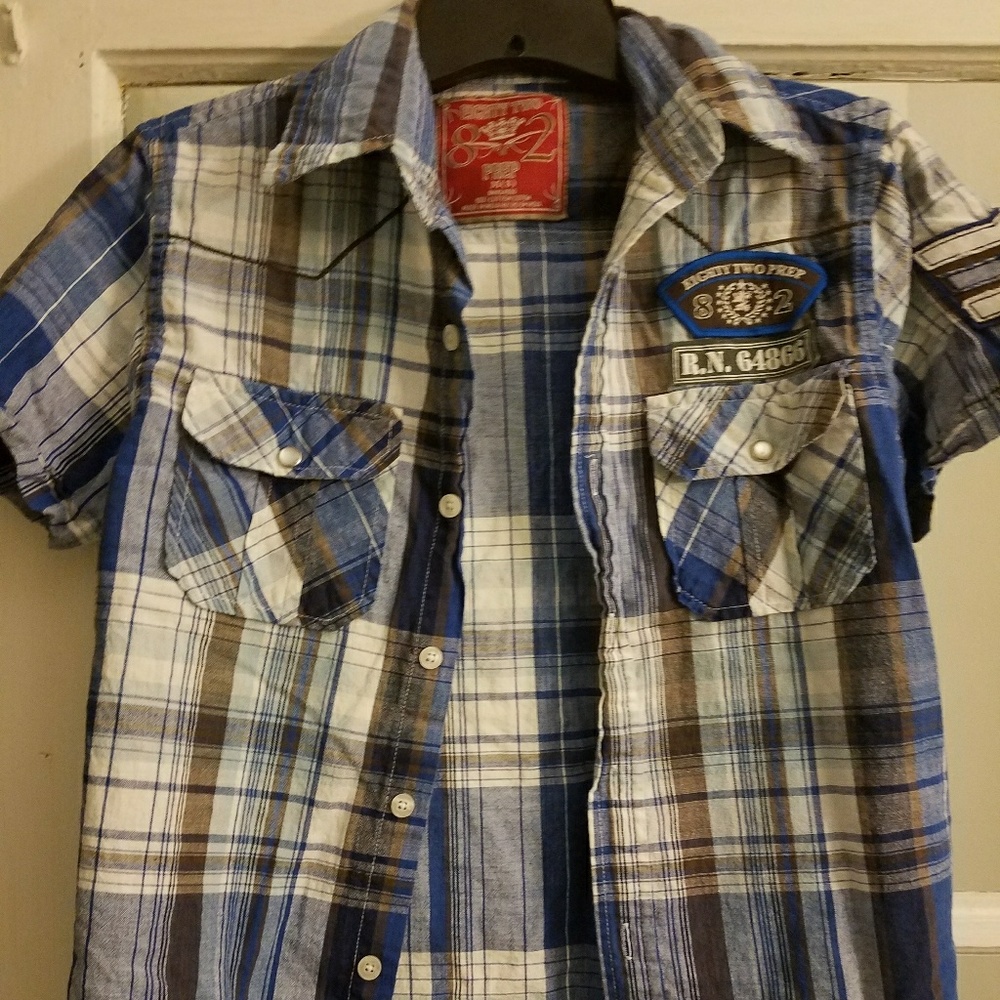Boys short sleeved button up