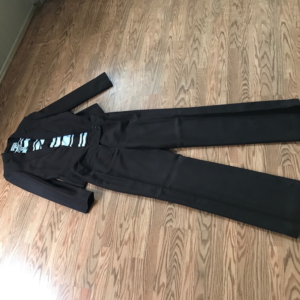 Jones New York suit
