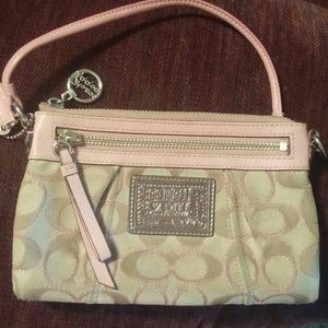 Coach Poppy wristlet