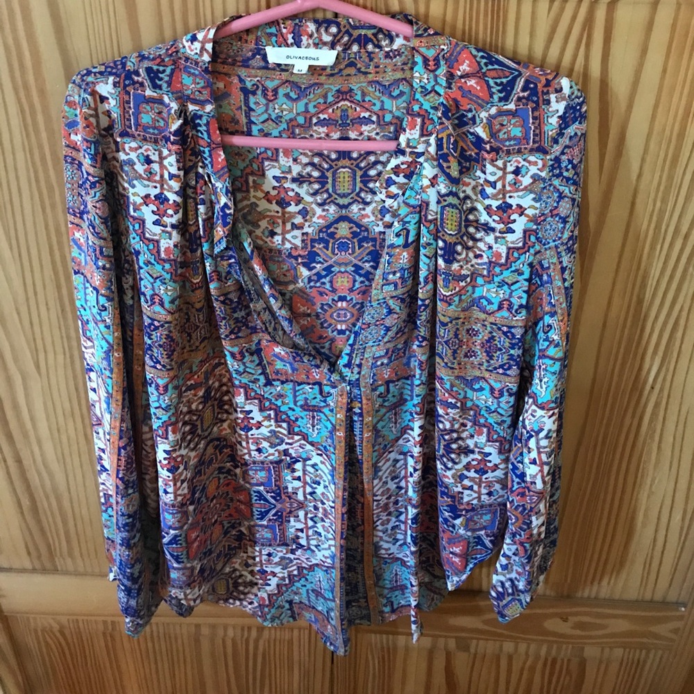 Colorful tunic!