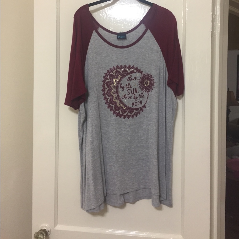 Rue21+ Graphic short sleeve raglan tee 3X