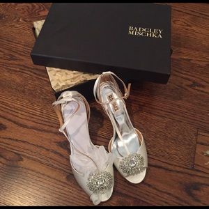 Badgley Mischka White Heels with Appliqué