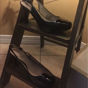 Rockport black heels.
