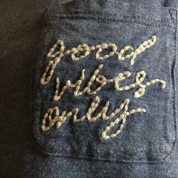 American eagle soft shirt - Picture 3 of 5