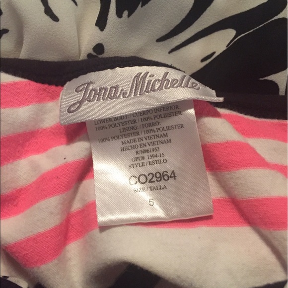 🎉Host Pick!🎉Girls Racerback Flowy Dress Size 5 - Picture 4 of 4