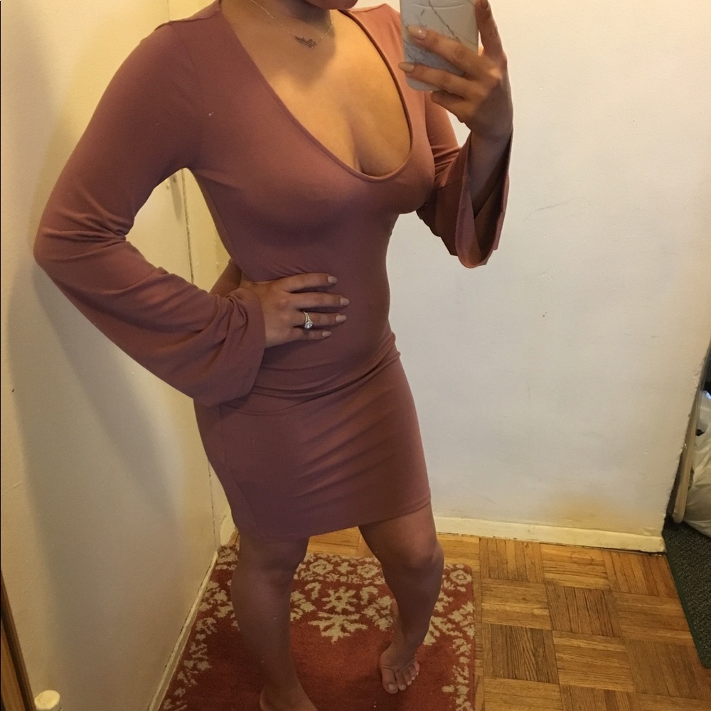 Creamy pink long sleeve dress