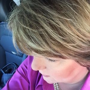 Meet your Posher, Debbie