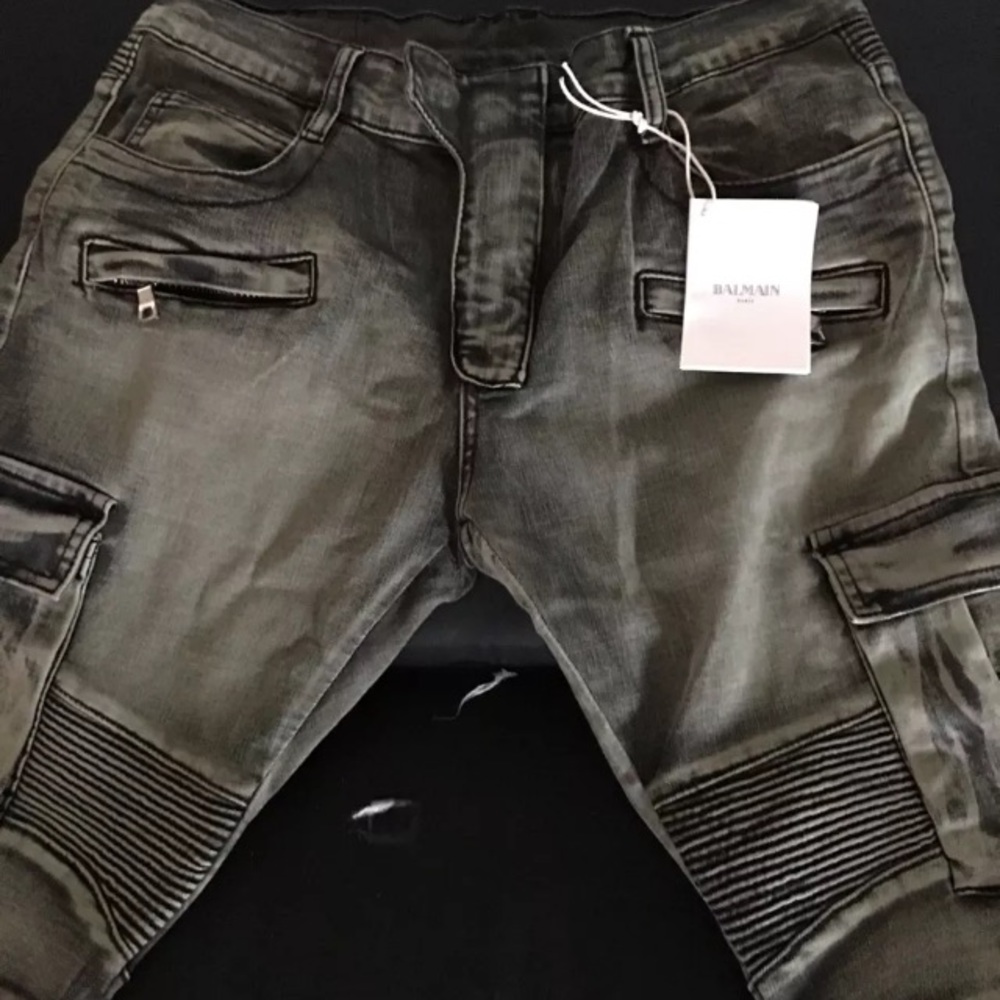 AUTHENIC Balmain jeans