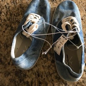 Sneakers new with tags