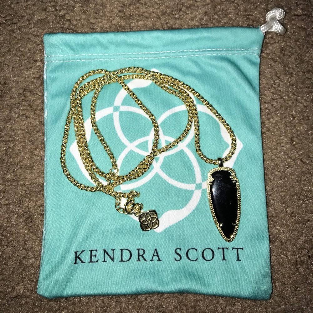 Kendra Scott black stone necklace