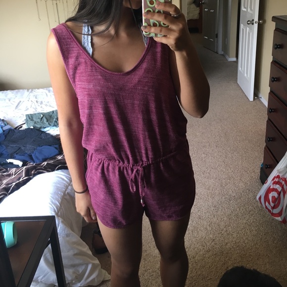 Cute romper - Picture 2 of 2