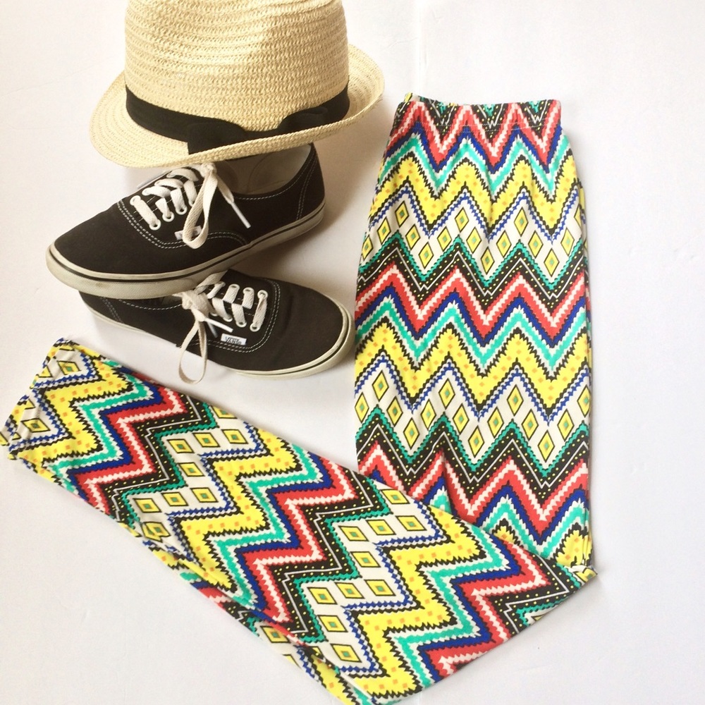 NWOT Tribal/Boho Leggings.