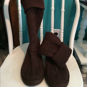 Chocolate Brown Knit Uggs