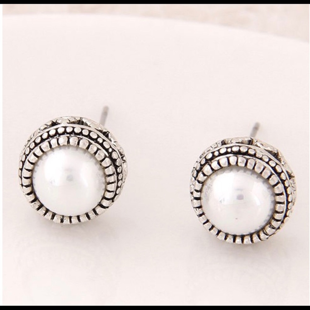 Pearl Inlaid Vintage Studs