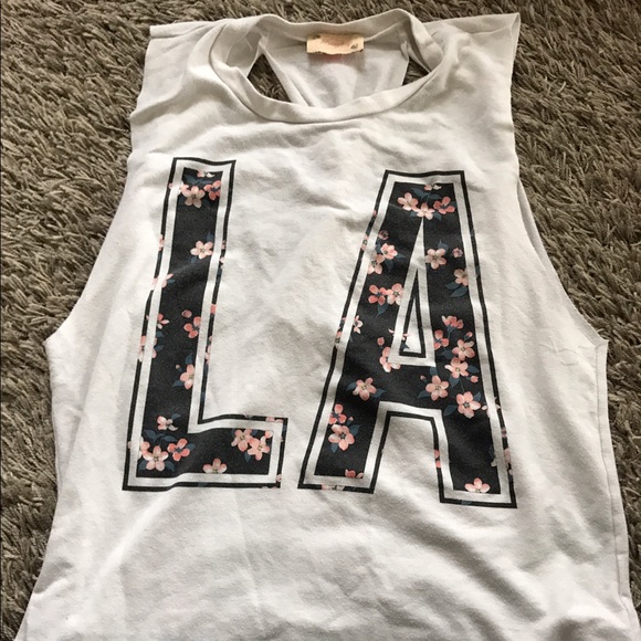 Graphic Sleeveless Shirt - Picture 1 of 2