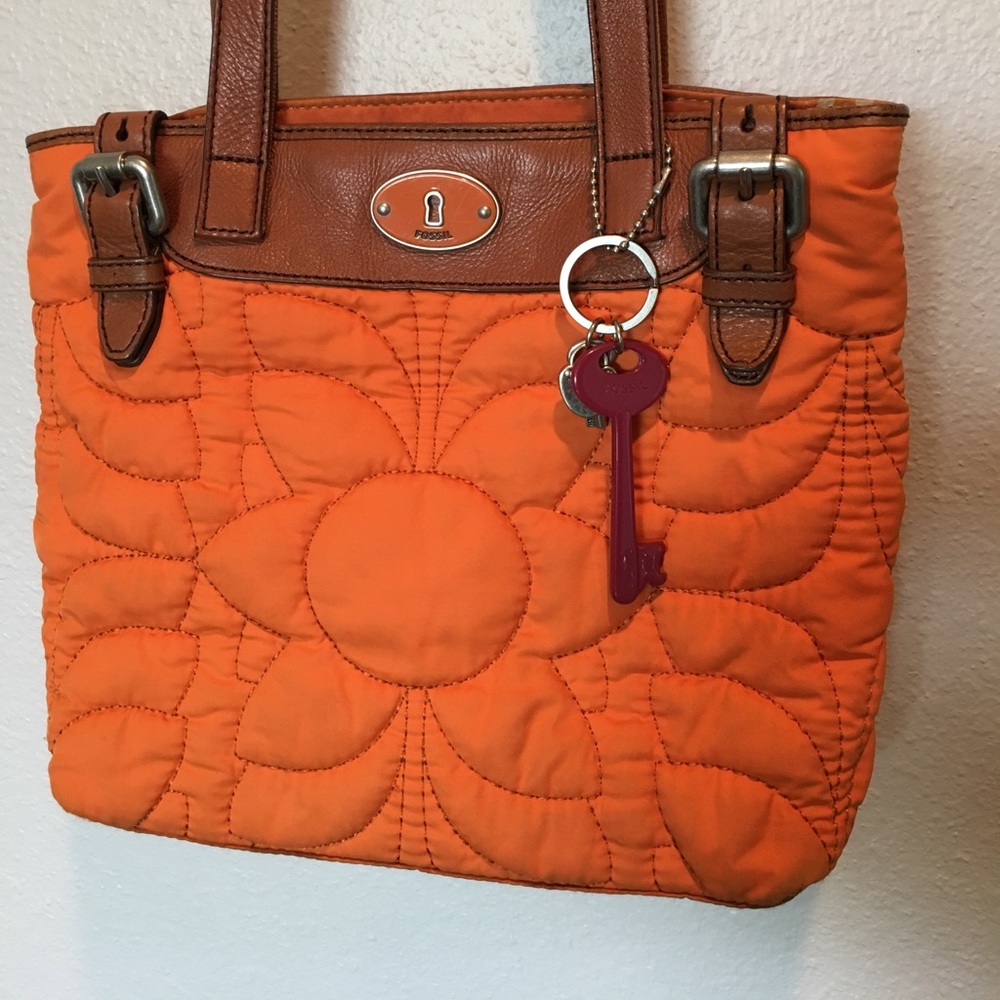 Fossil Key-Per quilted shoulder bag.