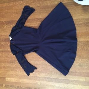 BB DAKOTA navy lace dress