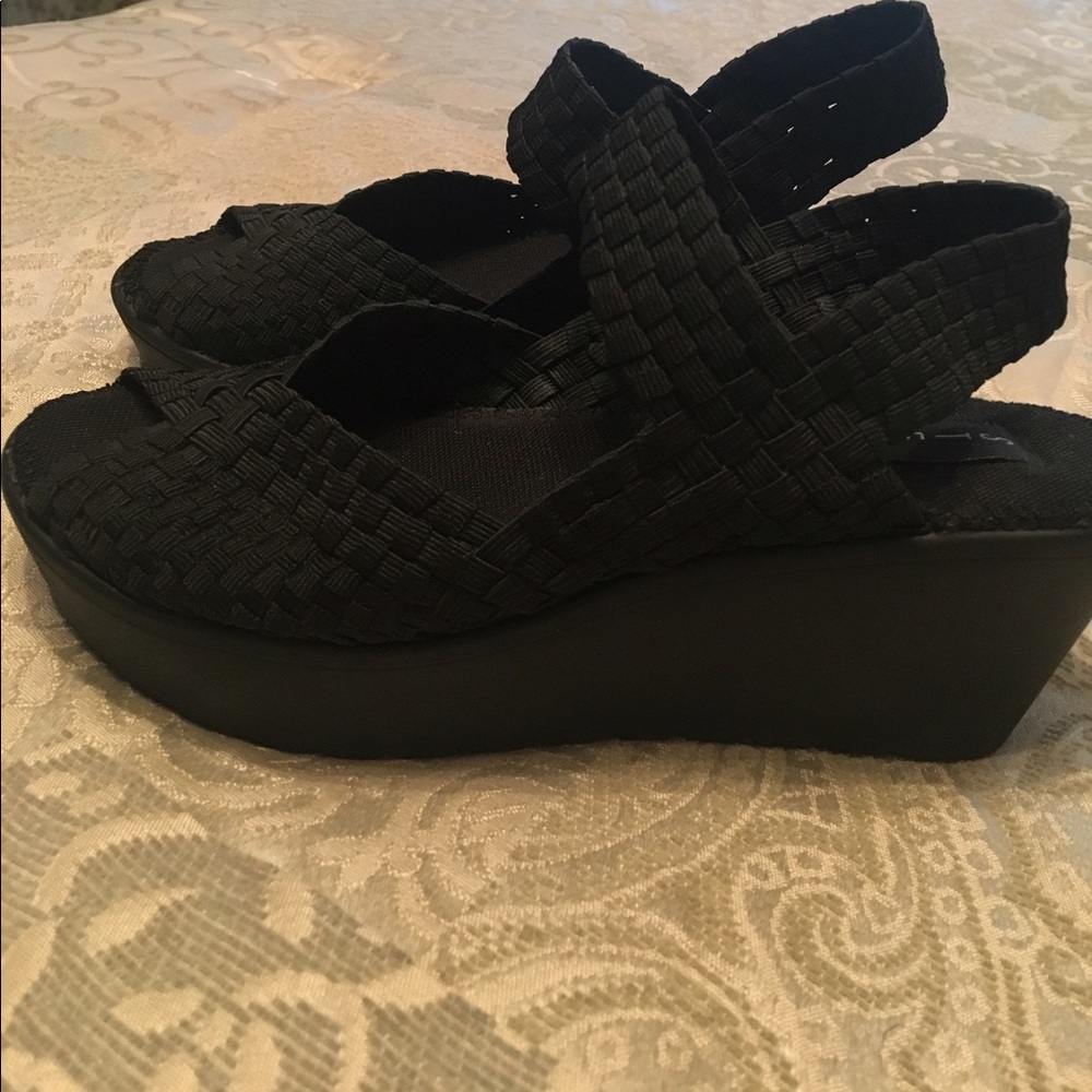 Steve Madden wedge platform sandals