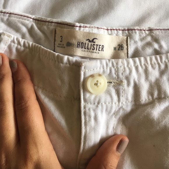 White shorts - Picture 2 of 3