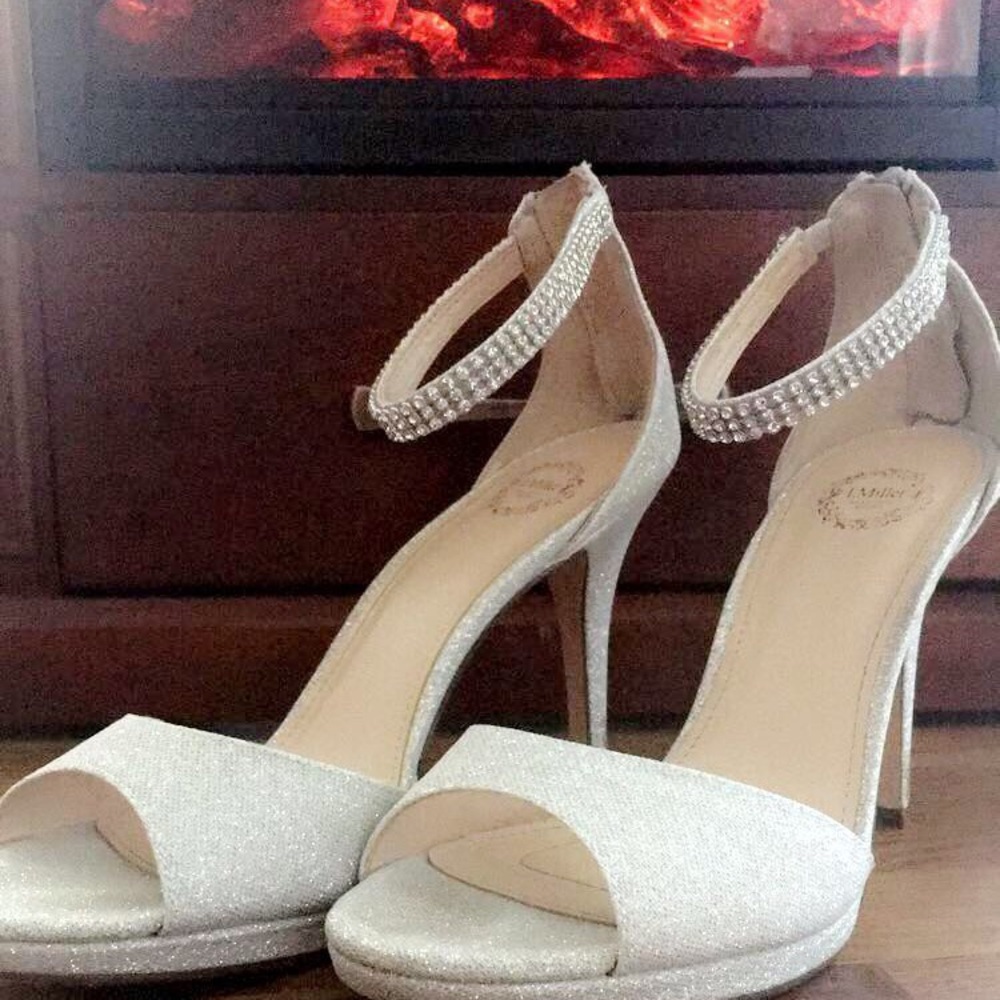 Size 9 Formal Silver Sparkle High Heels.