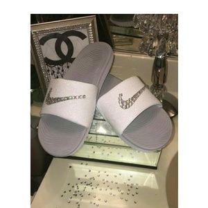 Meet your Posher, Aisha