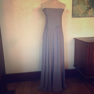 Long Maxi black and white stripped dress