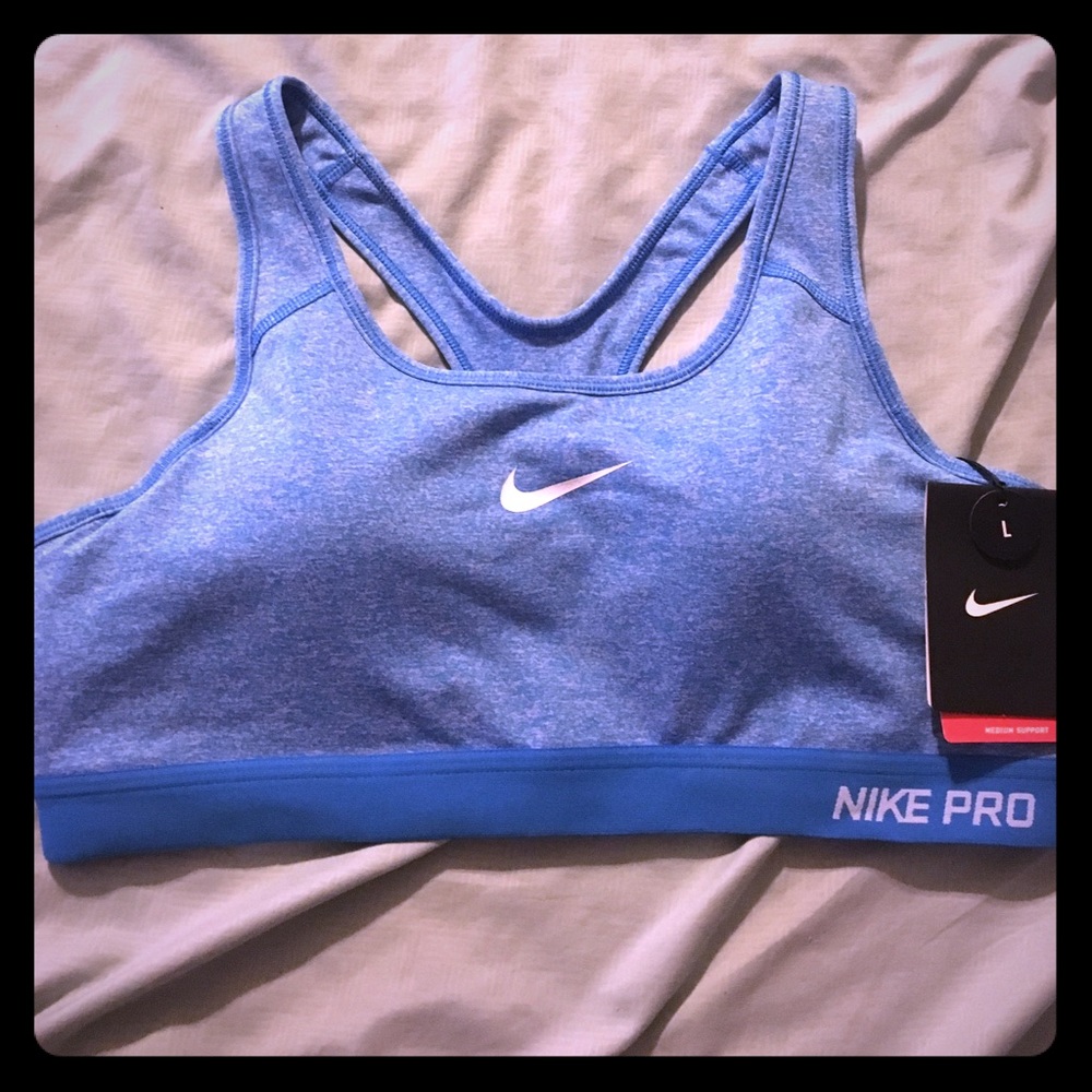 Nike pro sports bra