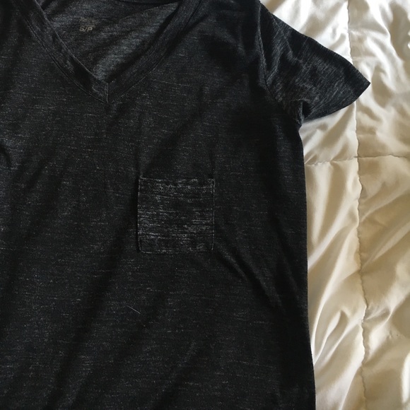 Tshirt - Picture 2 of 2