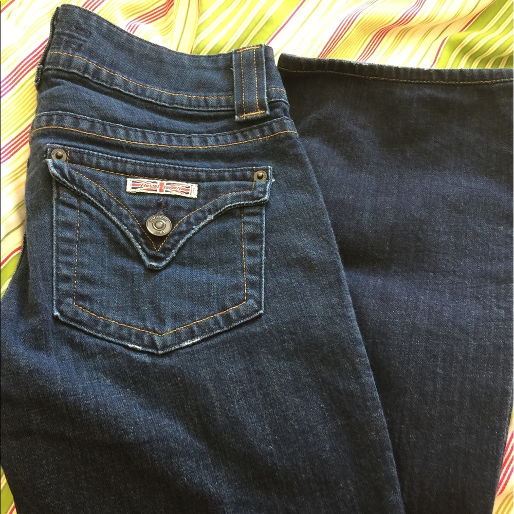 Petite Hudson sz 25 bootcut short jeans