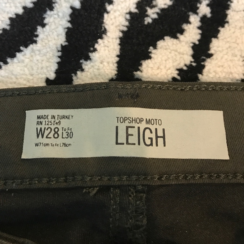 Jeans - Picture 3 of 4