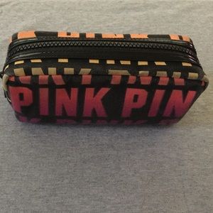 PINK small make up case. 6in(L) 2.5 in deep 2in(W)