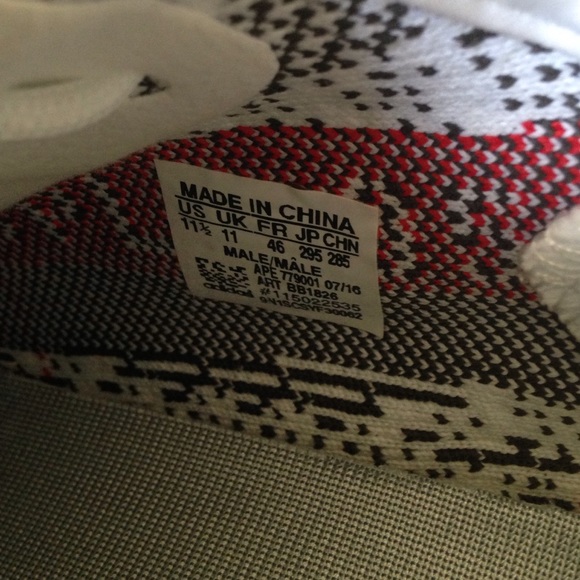Real zebra v2 yeezys - Picture 3 of 4