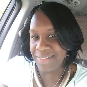 Meet your Posher, Lena