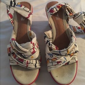 Speedy lace up wedges