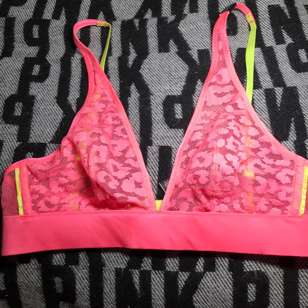 SALE💋 Victoria secret lace BRALETTE NWT - Picture 2 of 3