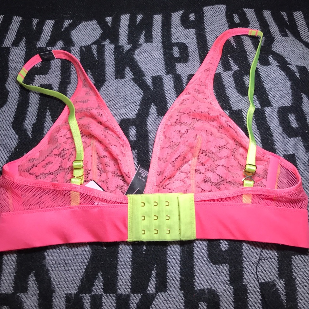 SALE💋 Victoria secret lace BRALETTE NWT - Picture 3 of 3