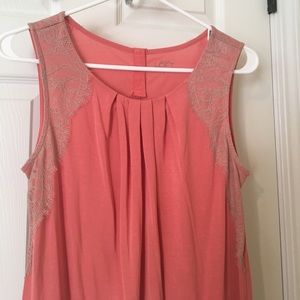 Ann Taylor LOFT Lace Shell Top. Used. Small.