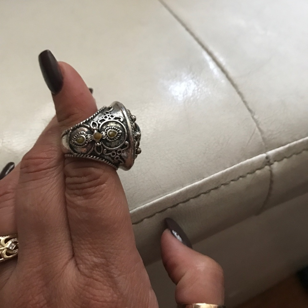 Ring - Picture 2 of 2