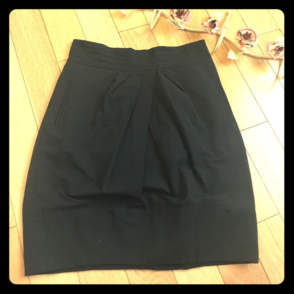 Black skirt