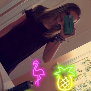 Meet your Posher, Courtney