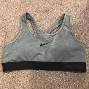 NWOT black and gray Nike sports bra